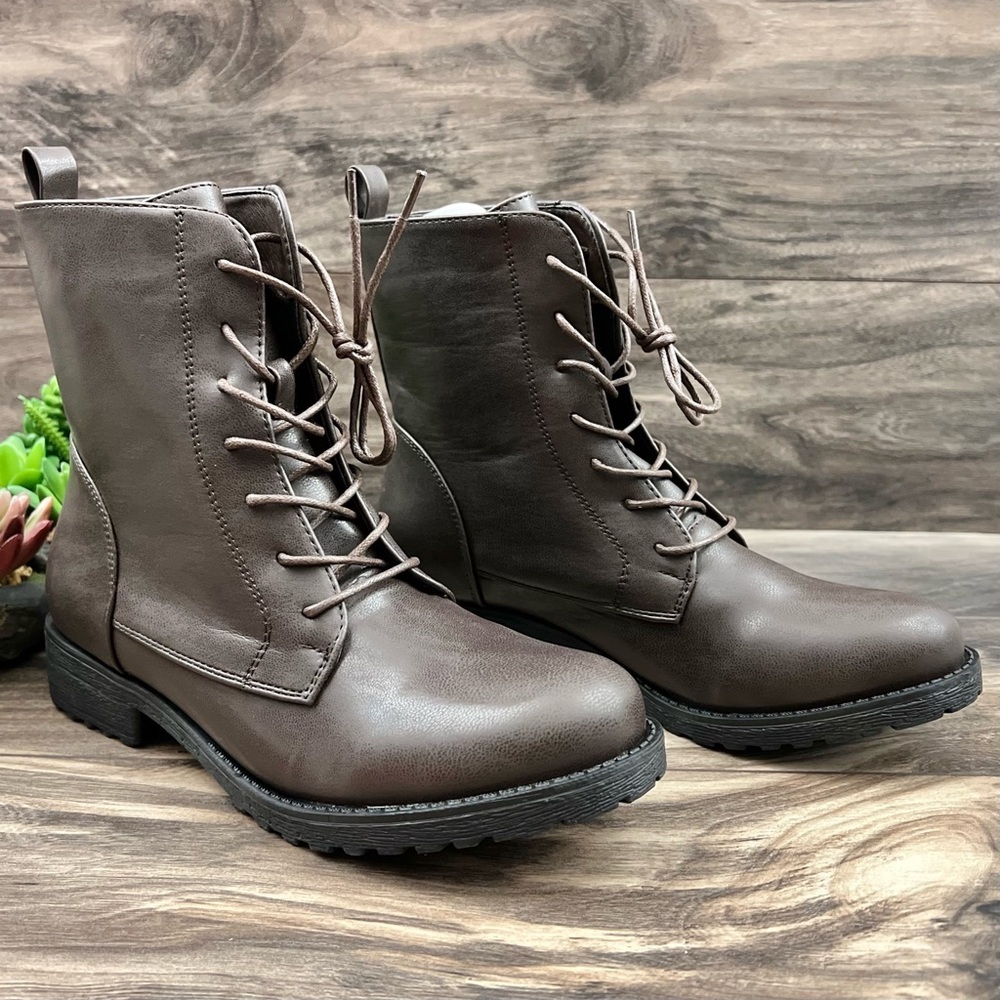 NIB Catherine Malandrino Booney Lace Up Brown Vegan Leather Combat Boots 8 - Picture 4 of 13